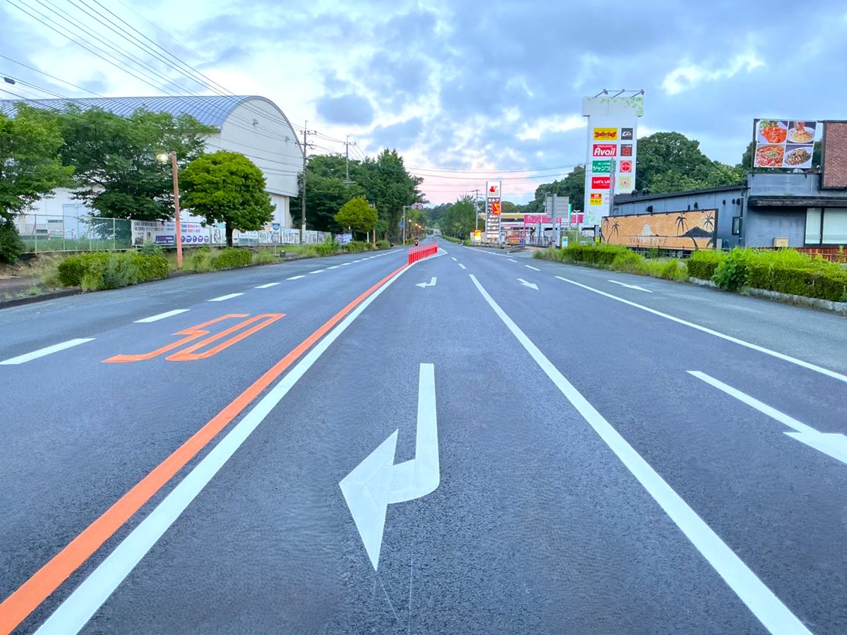 平山荒尾線防災安全交付金（舗装補修）工事他合併　完成（別アングル）