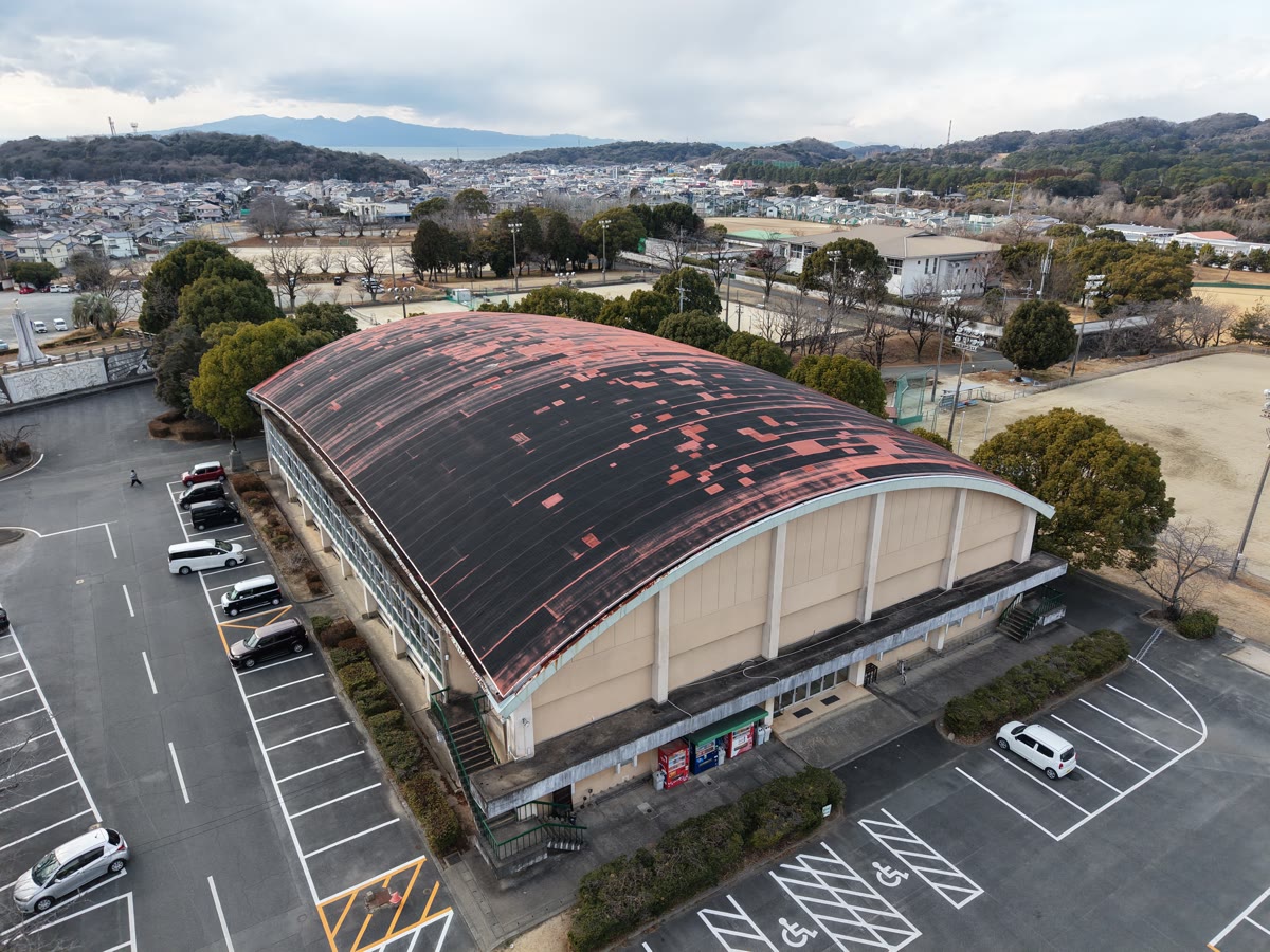 荒尾市民体育館屋根改修工事　着工前