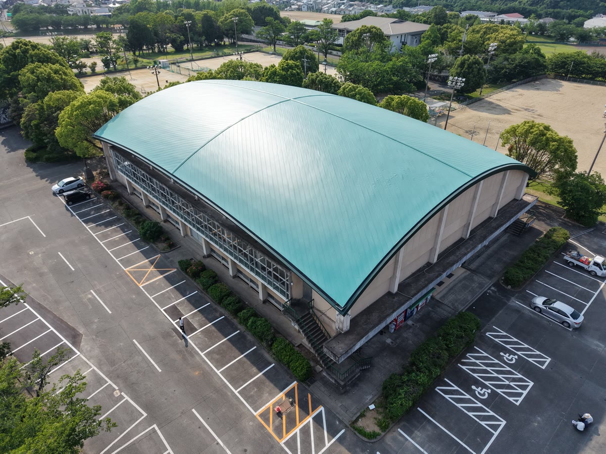 荒尾市民体育館屋根改修工事　完成
